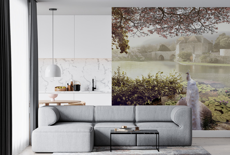 Замок у озера